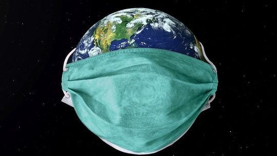 Premier: musimy dalej ograniczać zgromadzenia do absolutnego minimum