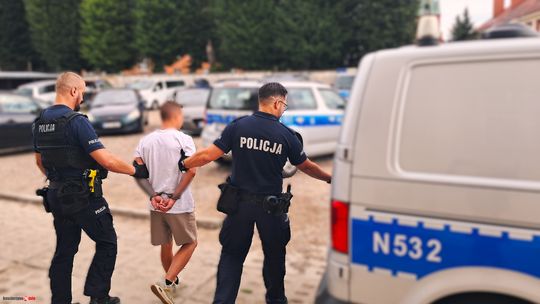 Rozbój w gminie Kościerzyna. 30-latek gazem obezwładnił i okradł 67-latka