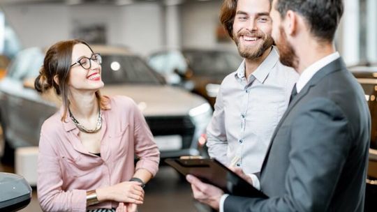 Rynek samochodów używanych - co warto wiedzieć przed zakupem używanego auta?