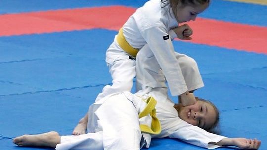 Siedem medali Pucharu Pomorza dla kościerskich karateków!