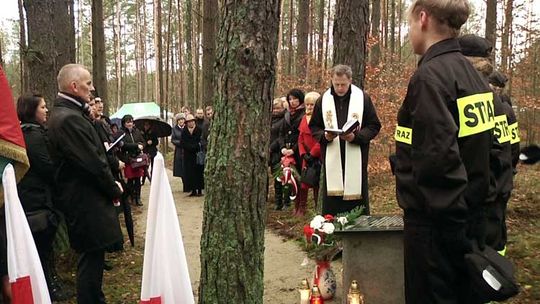 Skorzewo: upamiętnienie cmentarza i otwarcie drogi