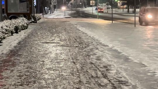 Śliskie drogi na Pomorzu! IMGW wydało alert pierwszego stopnia