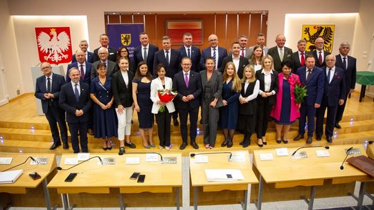 Ślubowanie radnych i wybór prezydium sejmiku