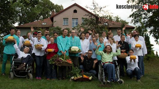 Smacznie, biesiadnie i wesoło...zaprasza Wspólnota Burego Misia