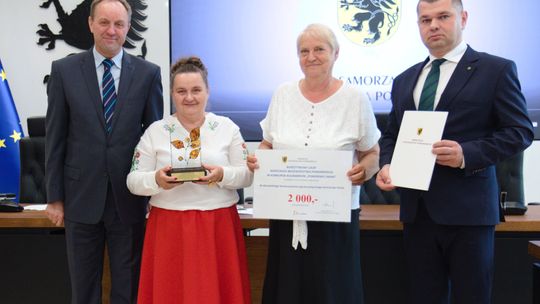 Stowarzyszenie Agroturystyczne "Kościerska Chata" Triumfuje w Konkursie "Pomorskie Smaki"