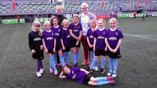 Sukces młodych piłkarek z Kościerzyny 