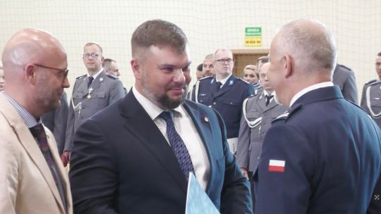 Święto Policji w Kościerzynie: awanse, medale i słowa uznania