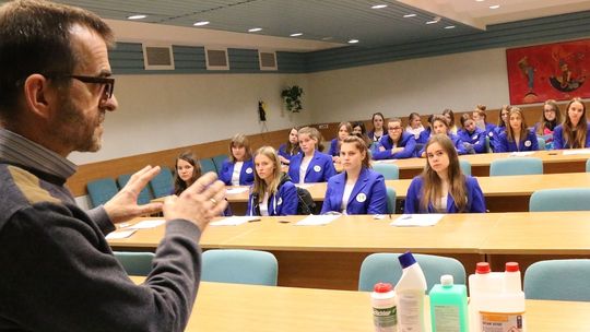 Szpital w Kościerzynie. 29 nowych wolontariuszy z klasy medycznej