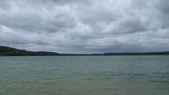 Tragedia na jeziorze w Wielu. Nie żyje 82-latek