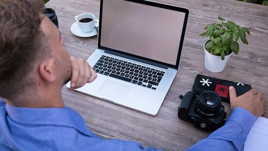 UOKiK udostępnił pakiet porad dla konsumentów wz. z koronawirusem