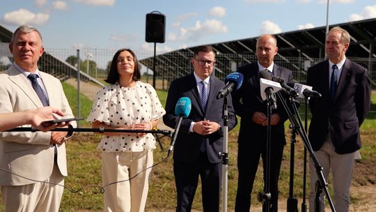 Uprawy i prąd na jednym polu — demonstracyjne centrum energetyczne w Lubaniu