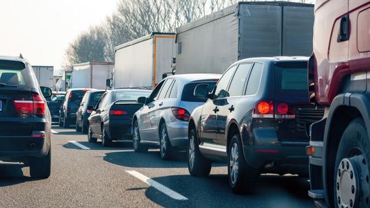Utrudnienia na trasie Nowa Karczma – Kościerzyna. Sprawdź szczegóły!