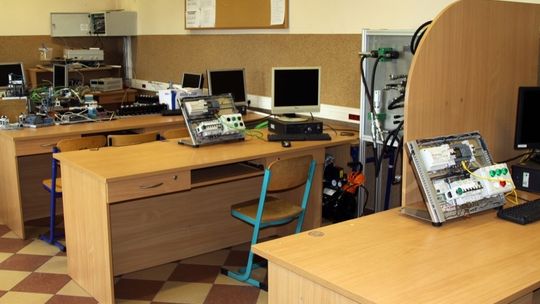 W szkołach powiatowych trwają remonty