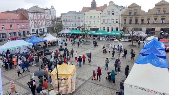 Wielkanocne atrakcje na kościerskim rynku. Mieszkańcy dopisali!