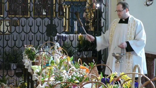 Wielkanocne święcenie pokarmów. Wracamy do Wielkiej Soboty