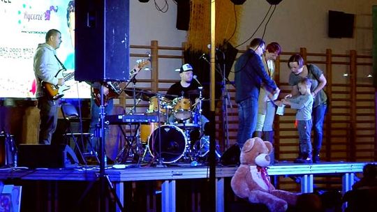 Wielki Klincz pomaga Kornelowi!