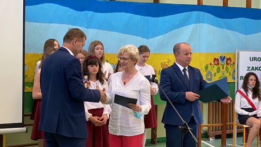 Witajcie wakacje! Oficjalnie zakończono rok szkolny Witajcie wakacje! Oficjalnie zakończono rok szkolny