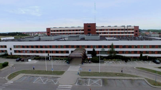 Wracają płatne parkingi przy szpitalu