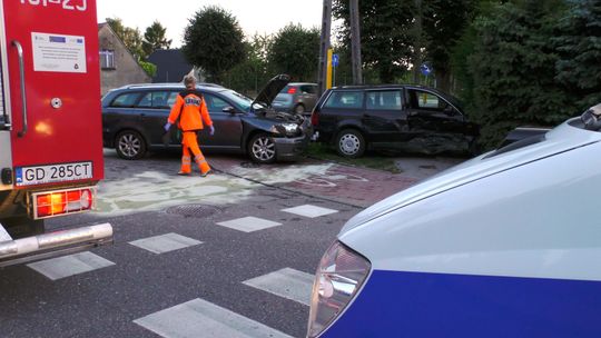Wypadek w Kościerzynie. 3 osoby w szpitalu