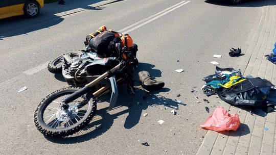 Wypadek w Orlu: zderzenie motocykla i dostawczaka – 49-latek trafił do szpitala