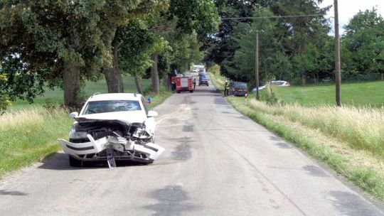 Wypadek w Sarnowach. Ranne dwie osoby, w tym 11-latka