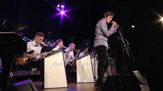 Zaduszki Jazzowe w stylu Franka Sinatry