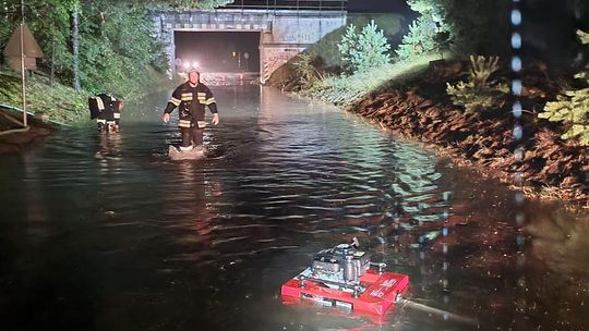 Zalany wiadukt w Olpuchu