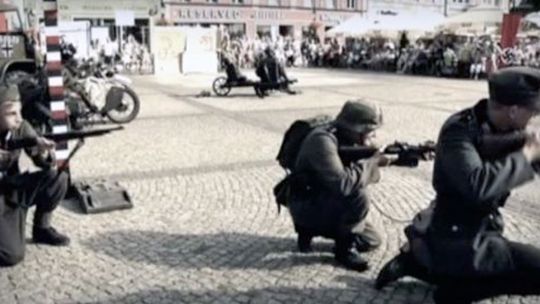 Zapraszamy na rekonstrukcję Powstania Warszawskiego Zapraszamy na rekonstrukcję Powstania Warszawskiego