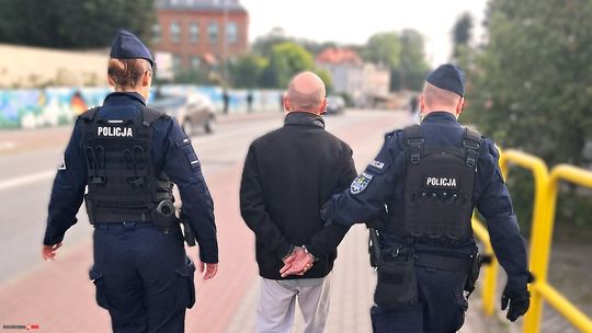 Zerwał z szyi kobiety łańcuszek wart 16 tysięcy złotych. 41-latek w areszcie
