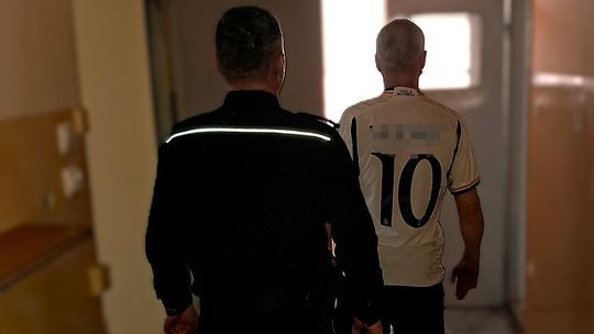 Złodziej paliwa wpadł po kilku minutach. Miał podrobione tablice! Złodziej paliwa wpadł po kilku minutach. Miał podrobione tablice!