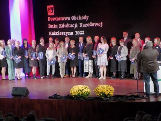 Powiat kościerski: Nagrody dla sektora edukacji
