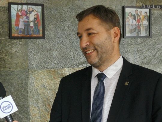 Podwyżka pensji dla burmistrza Kościerzyny. Teraz zarobi 16 820 zł