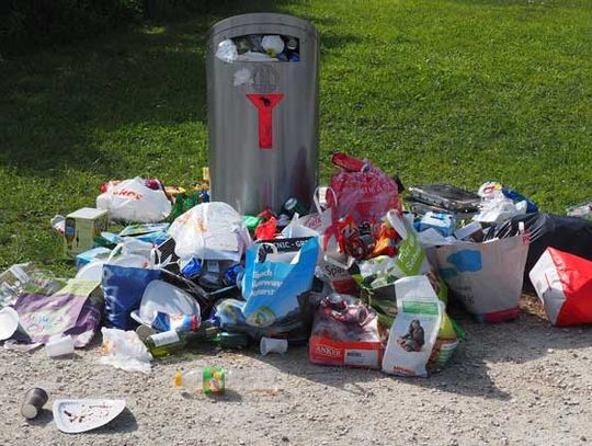 Polacy produkują coraz więcej śmieci. Na głowę to już ponad 280 kg rocznie