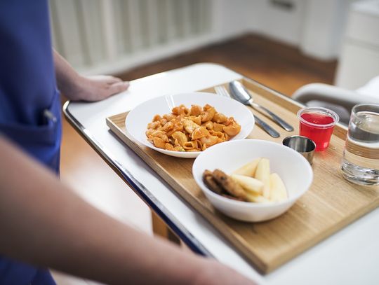 Posiłki w szpitalach nieadekwatne do stanu zdrowia pacjentów