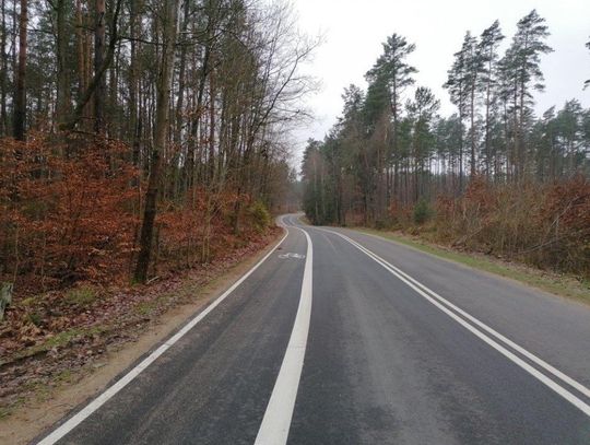 Powiat Kościerski.Cztery nowe drogi po gruntownym remoncie