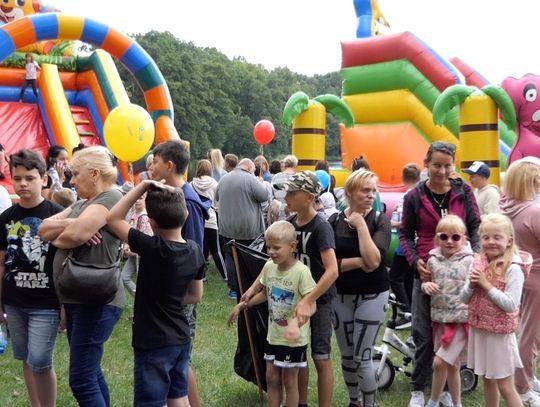 Tłumy mieszkańców na pikniku rodzinnym