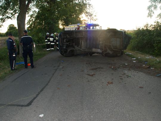 Wypadek w Chwarzenku. Nie żyje 21-latek