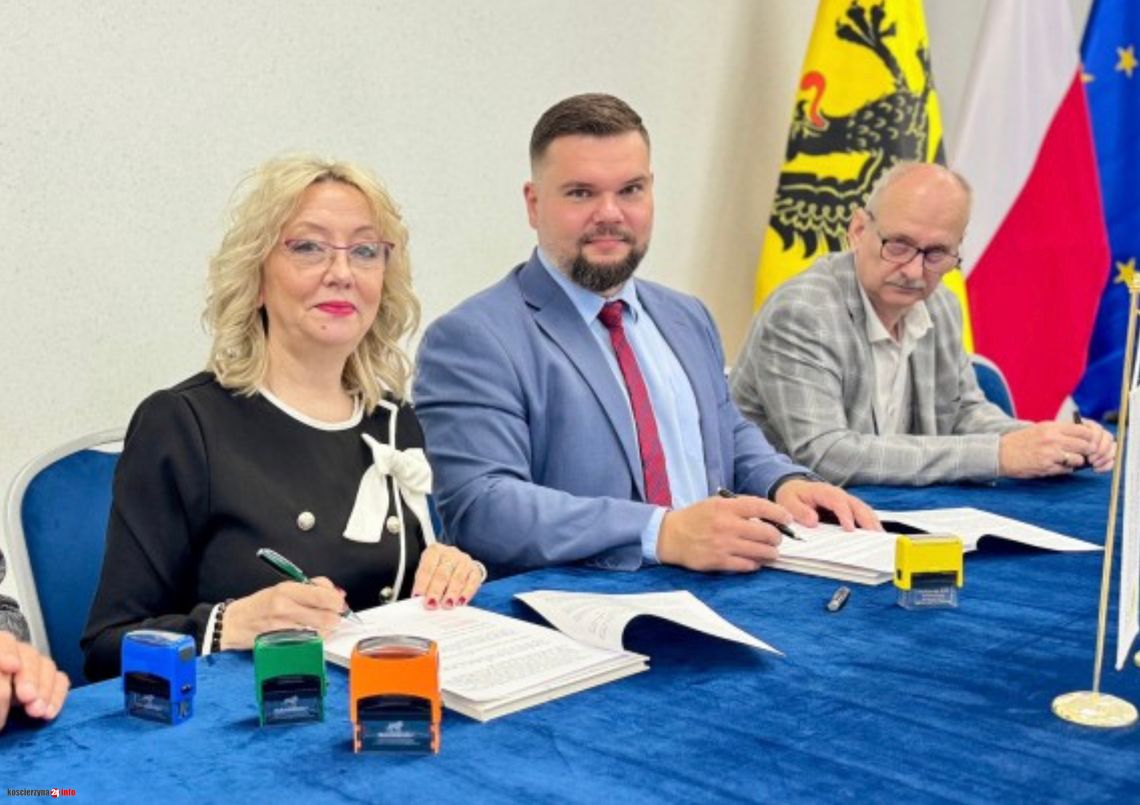 140 000 zł dla kościerskiego szpitala. Burmistrz Jereczek podpisał umowę