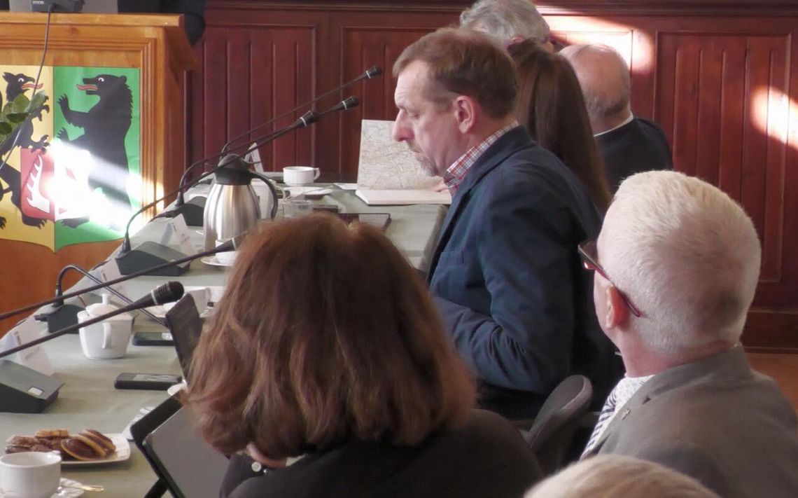 Czy radny Świtała złamał ustawę? 11 radnych chce komisji