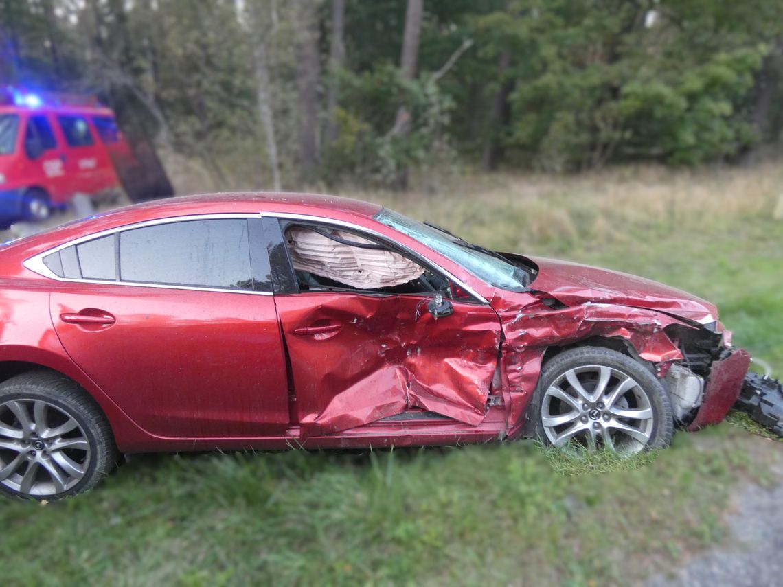 Dwie osoby w szpitalu po zderzeniu trzech samochodów