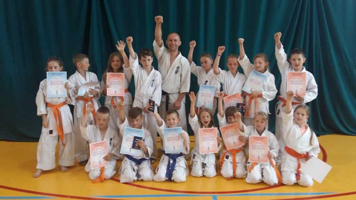 Kościerscy karatecy na Letniej Szkole w Tucholi