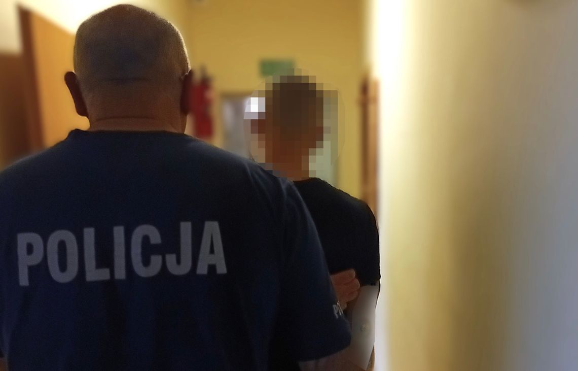 Kościerzyna: 23-latek z pół kilogramem klefedronu wpadł w ręce policji Kościerzyna: 23-latek z pół kilogramem klefedronu wpadł w ręce policji