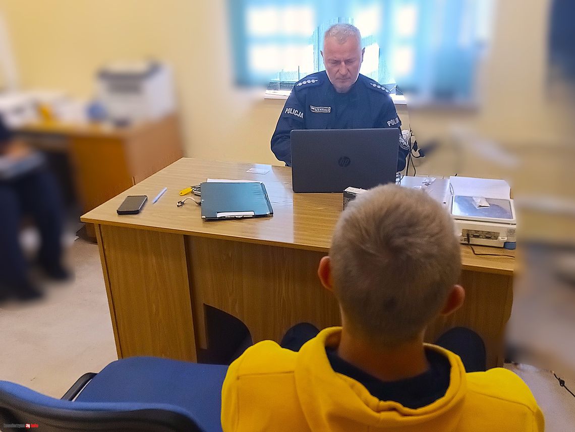 Metaamfetamina w mieszkaniu 20-latka. Policjanci z Dziemian zatrzymali mężczyznę Metaamfetamina w mieszkaniu 20-latka. Policjanci z Dziemian zatrzymali mężczyznę