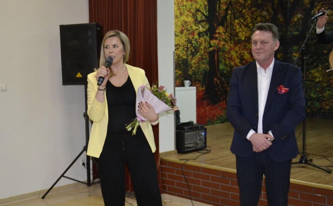 Muzyka, śmiech i wino - tak świętowano Dzień Kobiet w Dziemianach Muzyka, śmiech i wino - tak świętowano Dzień Kobiet w Dziemianach