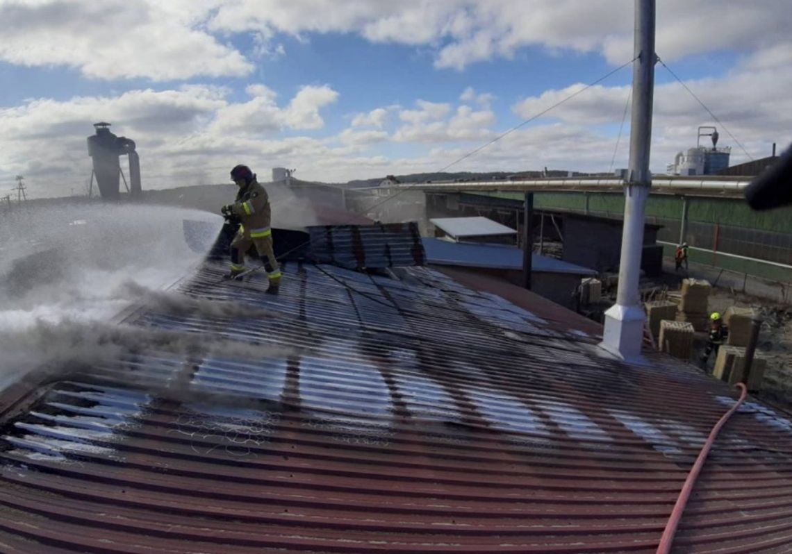 Niebezpieczny pożar tartaku we Wielu