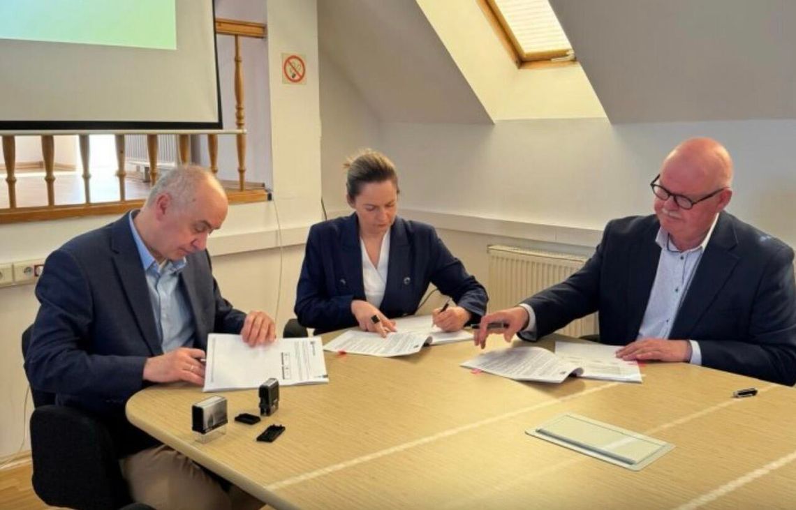 Nowa droga w Powiecie Kościerskim – przebudowa odcinka 2,1 km z chodnikiem i zatokami autobusowymi