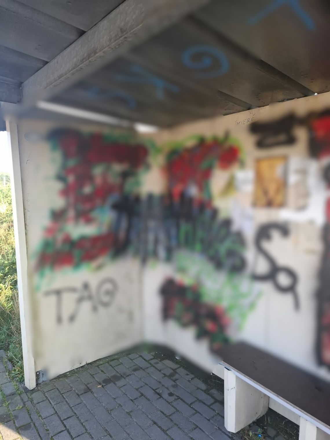 Policja z Liniewa namierzyła młodych grafficiarzy Policja z Liniewa namierzyła młodych grafficiarzy