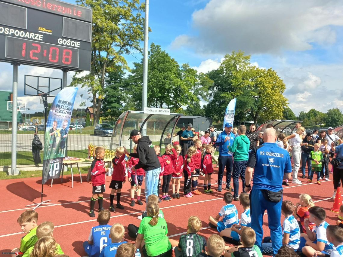 Ponad 500 młodych piłkarzy i piłkarek zagrało na Stadionie Miejskim w Kościerzynie