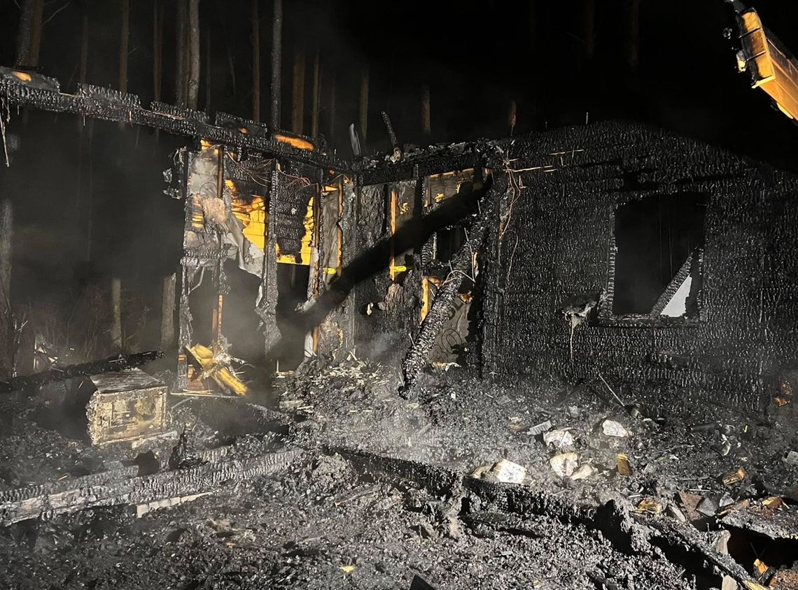Pożar domku letniskowego w Gostomku. Straty sięgają 80 tys. zł