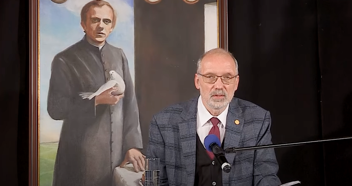 Prof. Andrzej Nowak o niepokojących scenariuszach dla ludzkości